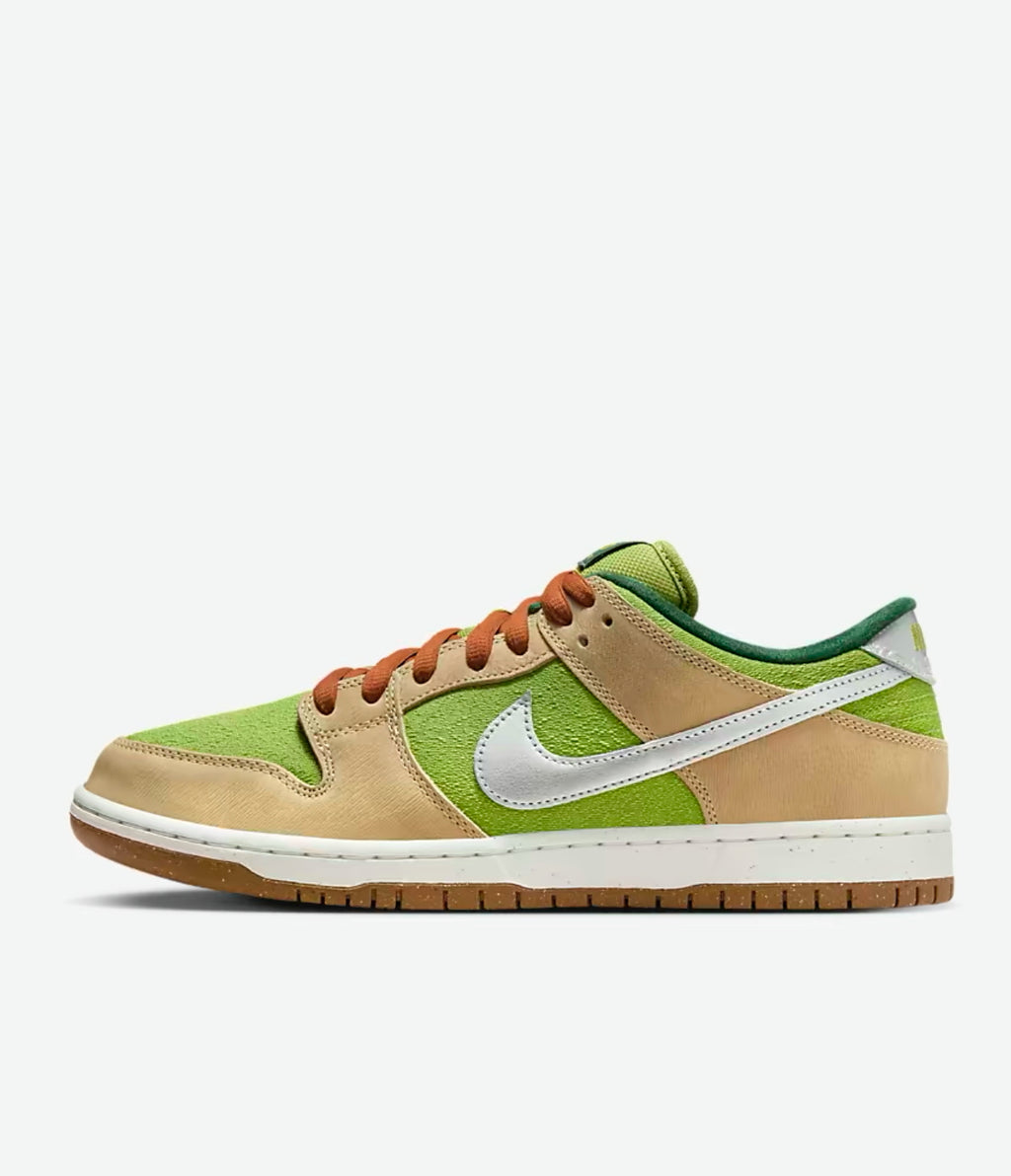 Nike SB Dunk Low Pro
